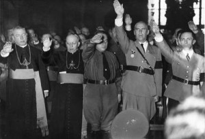Nach dem Reichskonkordat grüßen alle mit "Heil Hitler!" (li. Minister Göring)