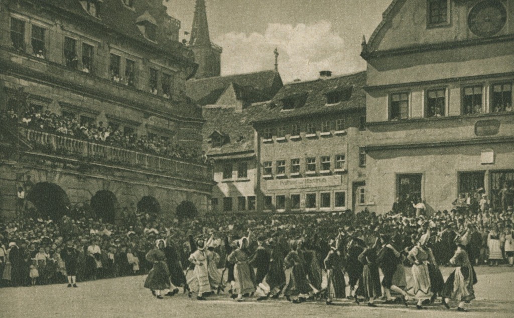 Schäfertanz auf dem Marktplatz 1932