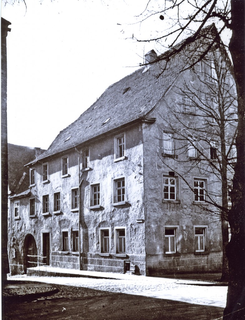 Das jüdische Gemeindehaus mit Betsaal an der Ecke Herrngasse/Heringsbronnengassej